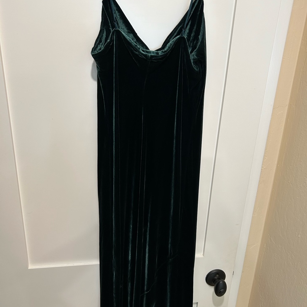 Banana Republic crushed velvet emerald dress, size M. Worn once
